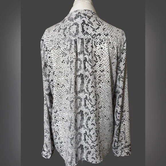 J. Crew Black, Gray and White Snakeskin Blouse Size L - Picture 5 of 11